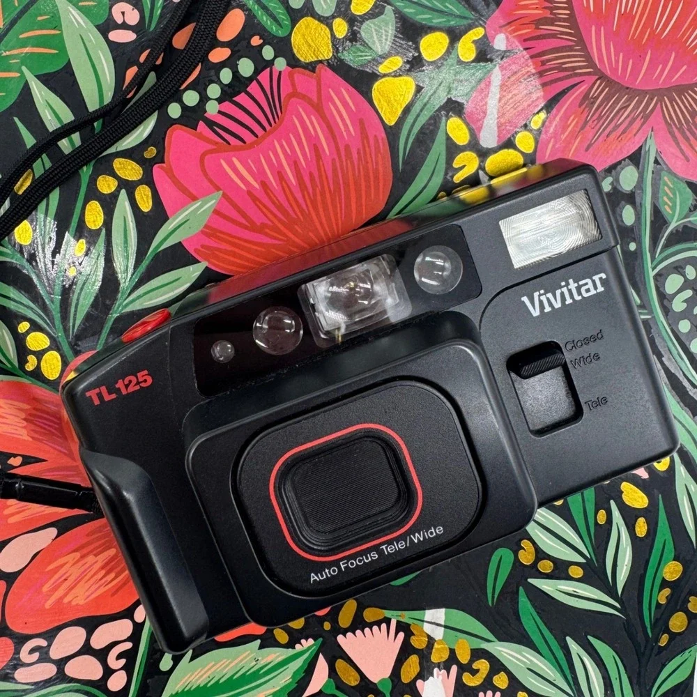 Vivitar TL 125 35mm Film Camera Auto Focus Tele Wide Point and Shoot Black